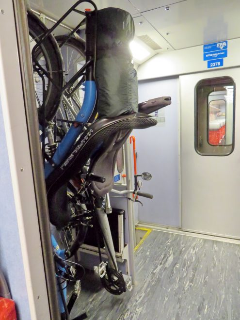 Recumbent bicycles on a Viafer Rhetica train